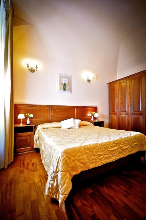 Gasthuis Relais Cavour 2*